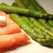 Tagliatelle asparagi e salmone
